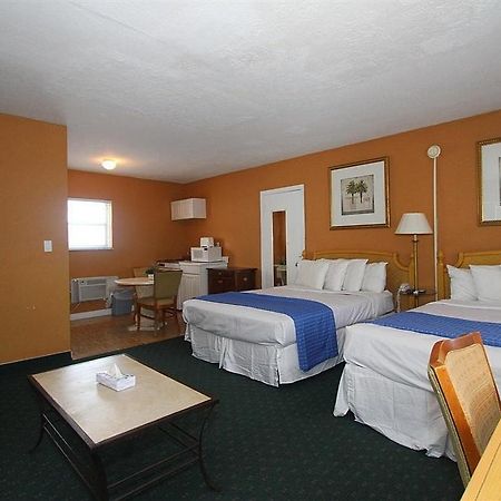 Avalon Waterfront Inn フォート・ローダーデール 部屋 写真